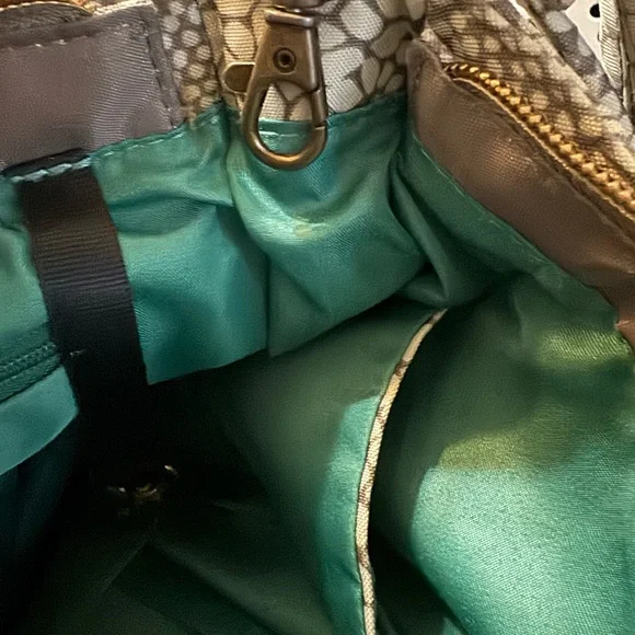 Travelon purse in snakeskin print - Picture 4 of 8